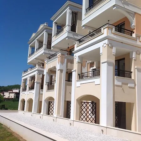 Апартаменты In Green Beach Созополь