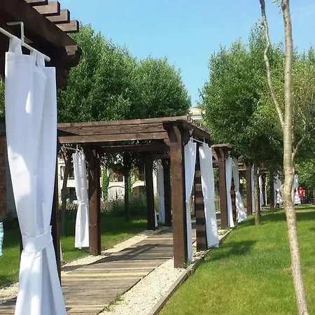 Апартаменты In Green Beach Созополь