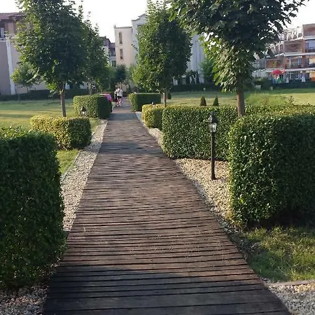 Apartment In Green Beach *